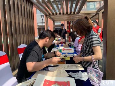 書(shū)香浸潤(rùn)暖民心，梁溪區(qū)揚(yáng)名文創(chuàng)圖書(shū)館開(kāi)館暨“壹頁(yè)揚(yáng)光”全民閱讀品牌啟動(dòng)